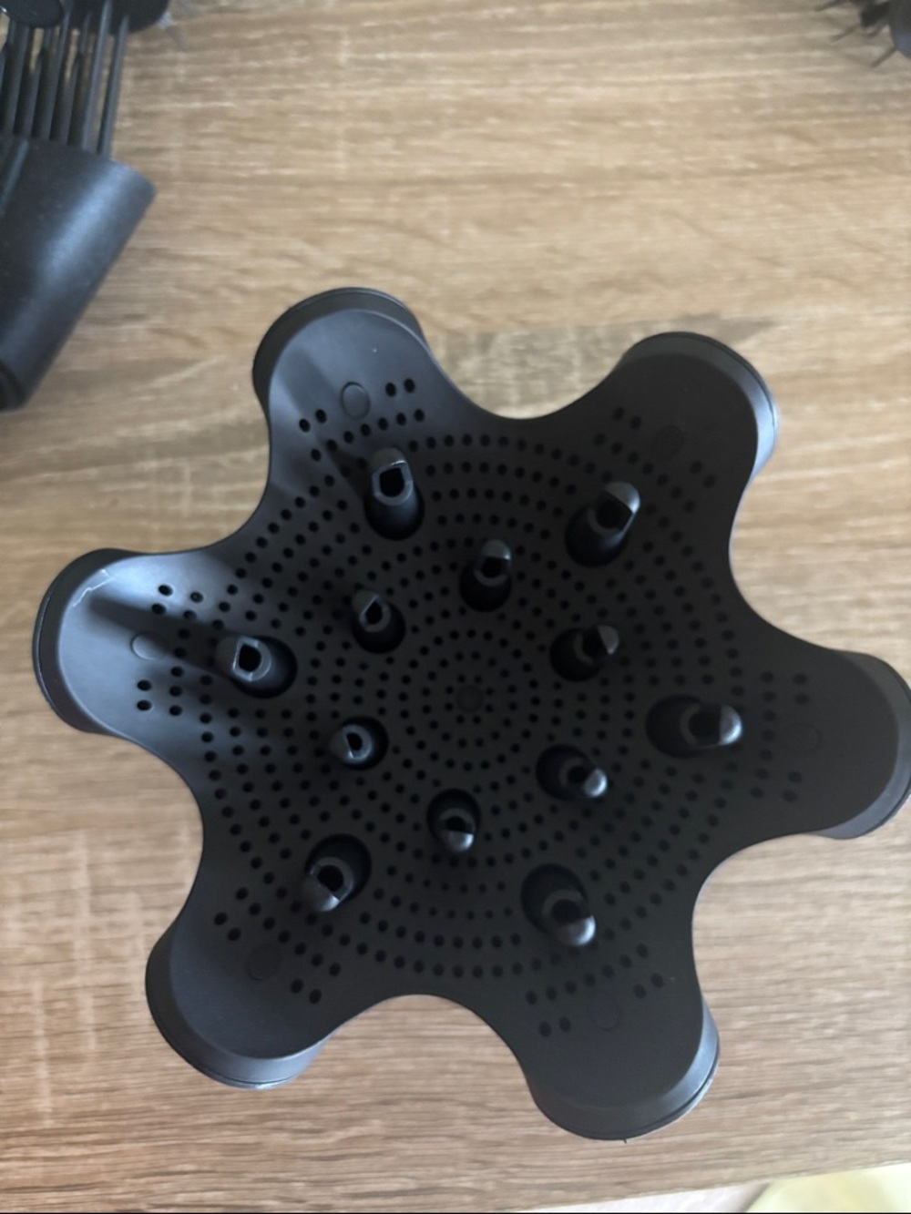 Shark FlexStyle Curl-Defining Diffuser — Black - Picture 2 of 3